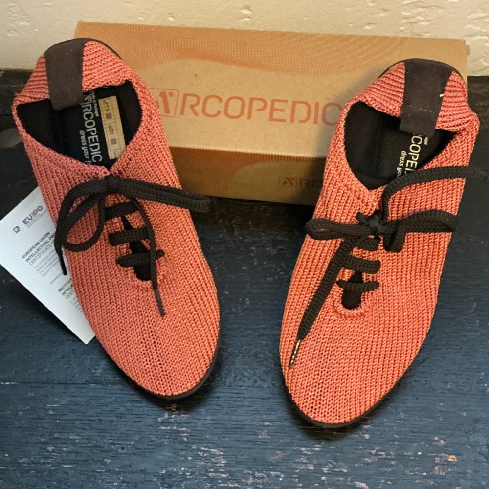 Arcopedico Coral Knit Sneakers